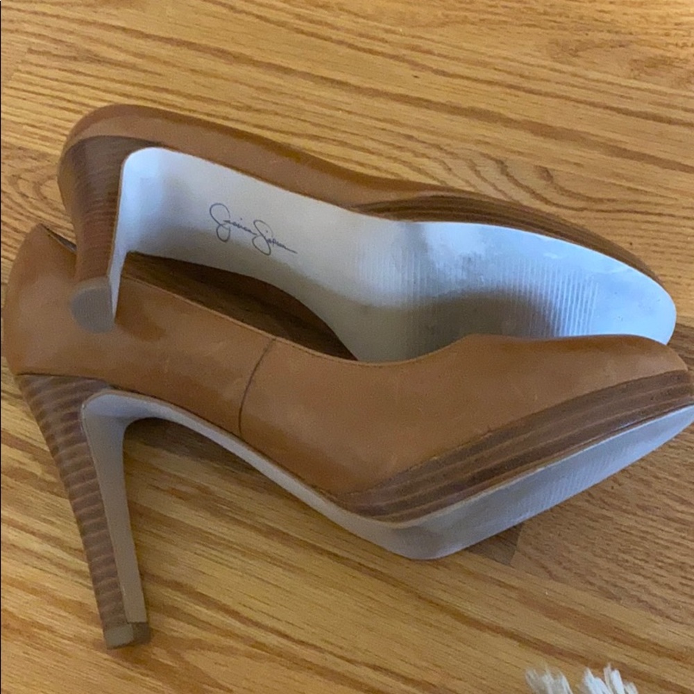 Jessica Simpson pumps - Picture 2 of 4